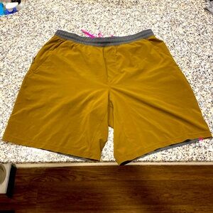 Lululemon Pacebreaker Short 9” - L